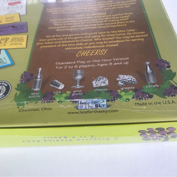 Wineopoly Board Game - game of cork popping fun Sealed - Picture 3 of 5